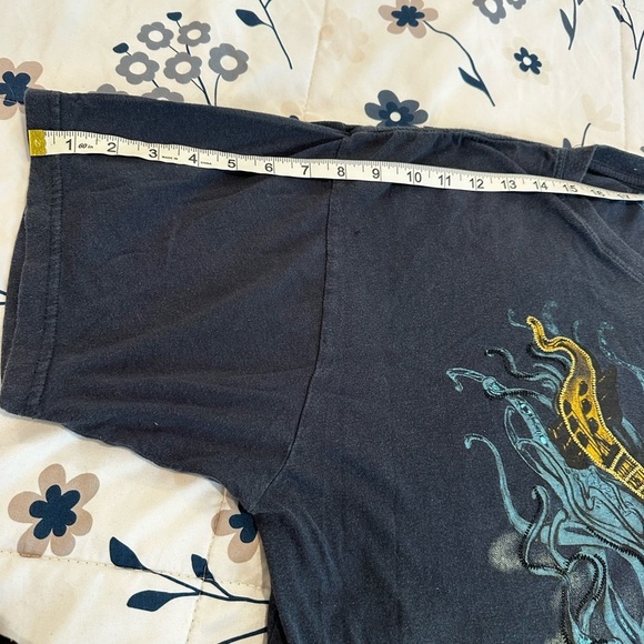 Men’s XXL Hard Rock Cafe Chicago Melting Guitar Embroidered Graphic Tee. Logo - Picture 5 of 12